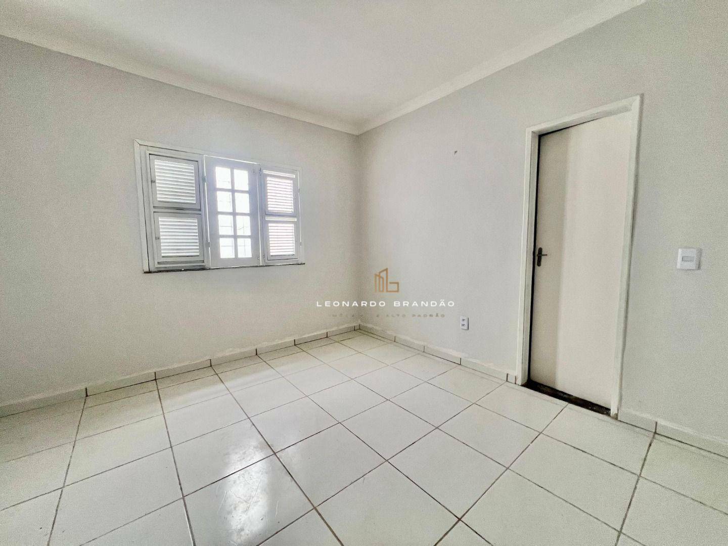 Casa à venda com 3 quartos, 130m² - Foto 15