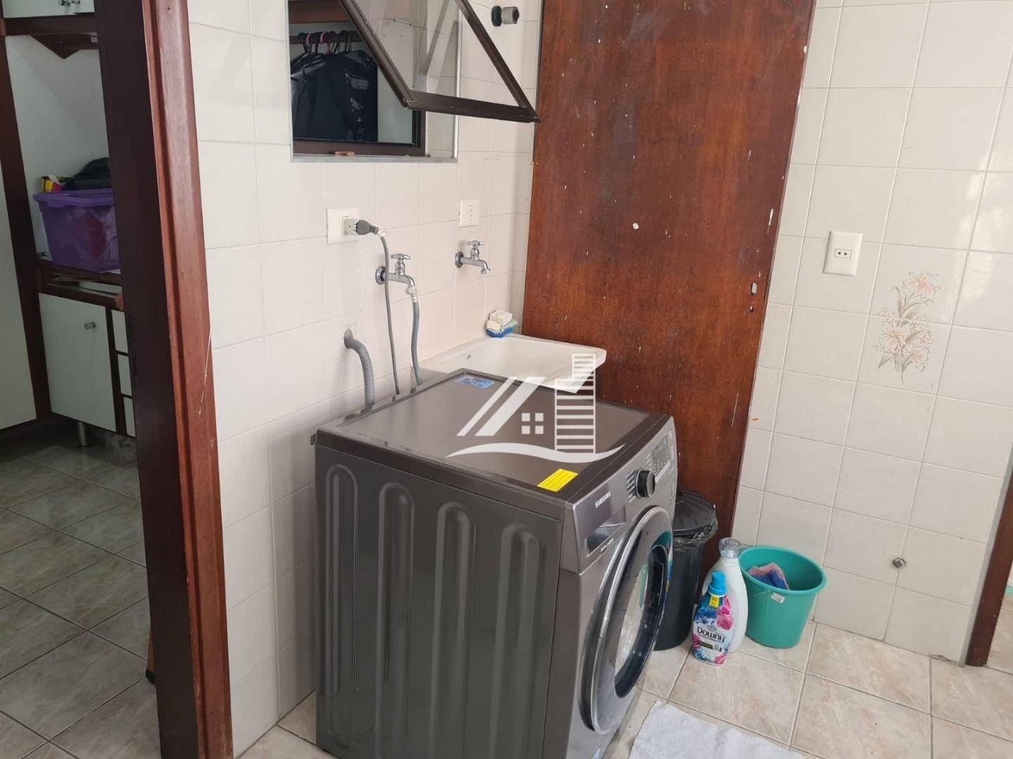 Apartamento à venda com 3 quartos, 135m² - Foto 8