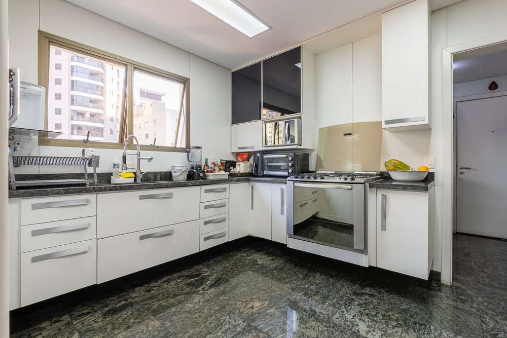 Apartamento à venda com 3 quartos, 193m² - Foto 39