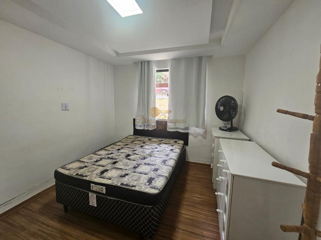 Casa à venda com 2 quartos, 1200m² - Foto 12