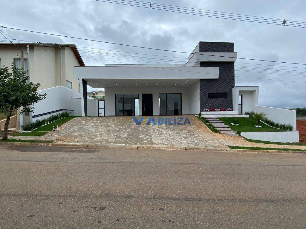 Casa de Condomínio à venda com 3 quartos, 270m² - Foto 1