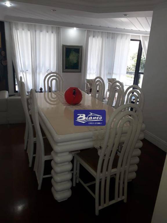 Apartamento à venda com 3 quartos, 176m² - Foto 25