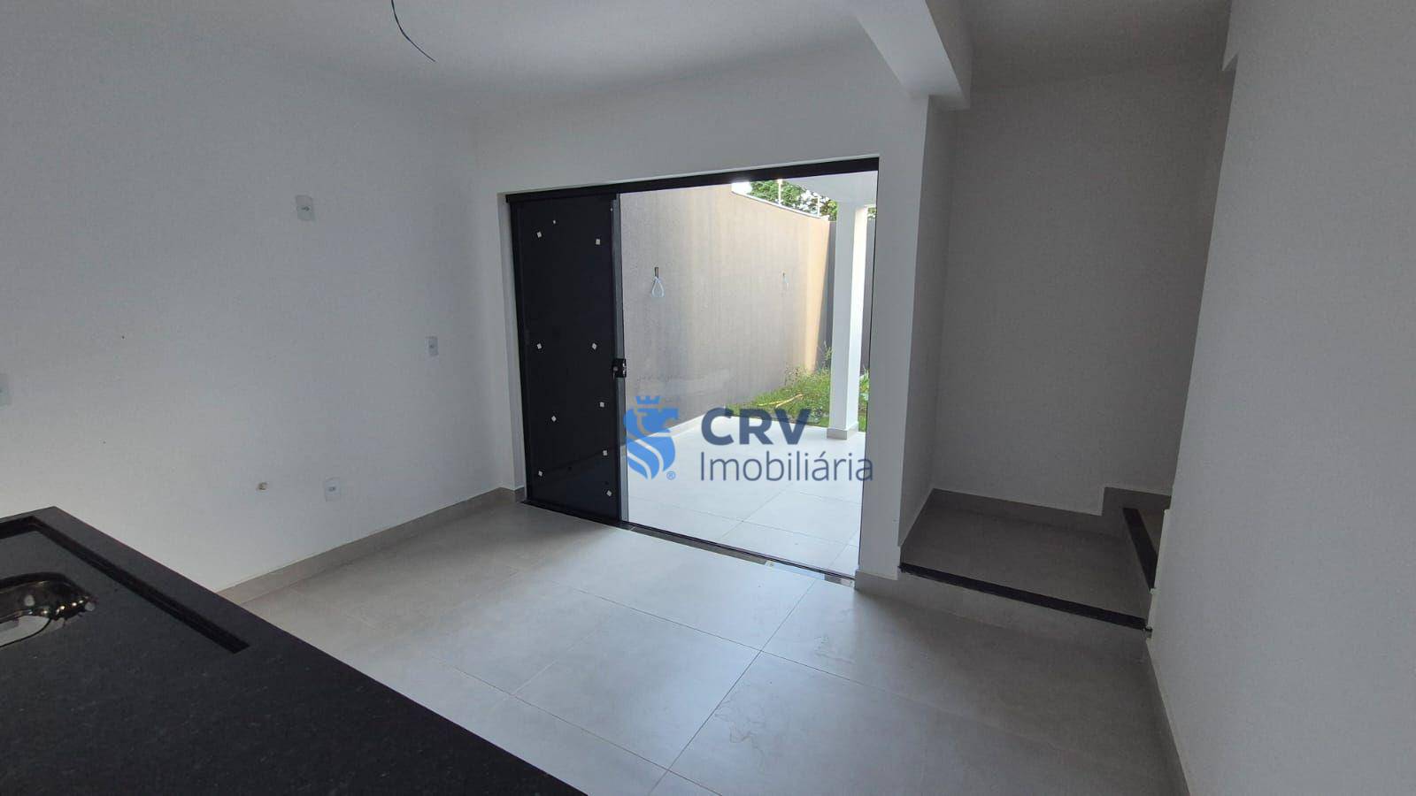 Sobrado à venda com 3 quartos, 120m² - Foto 1