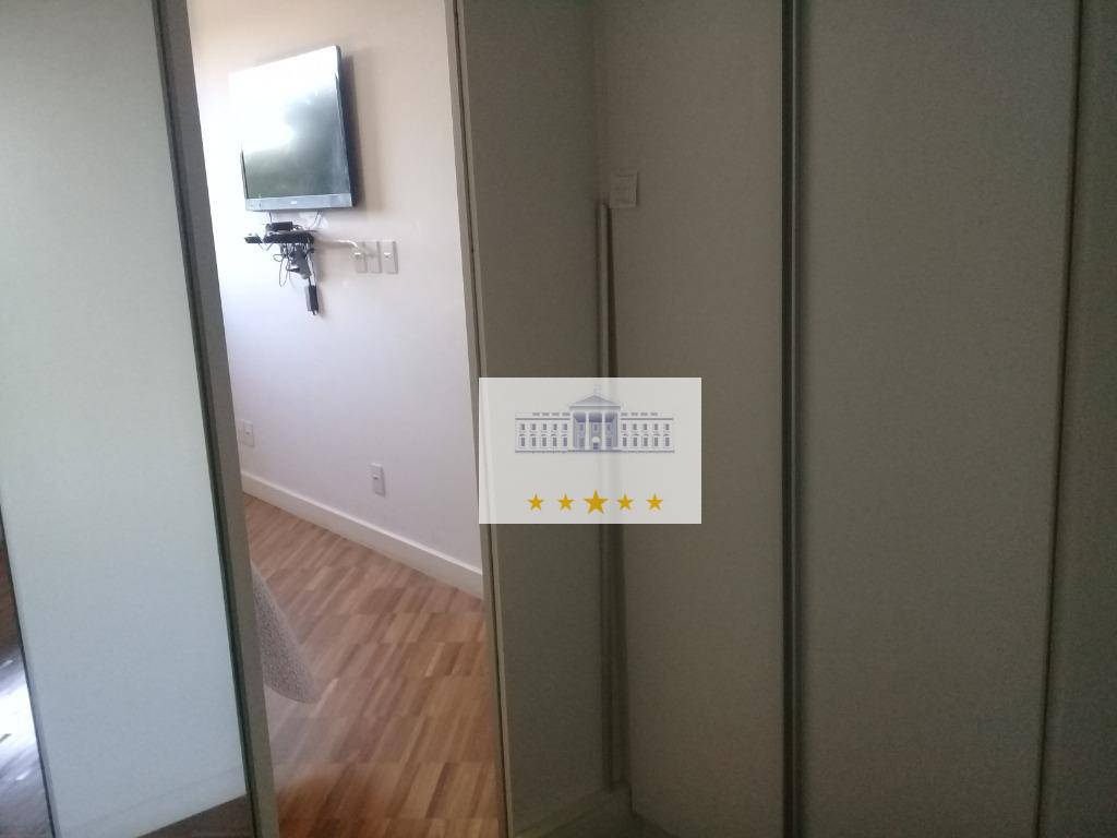 Apartamento à venda com 3 quartos, 192m² - Foto 20