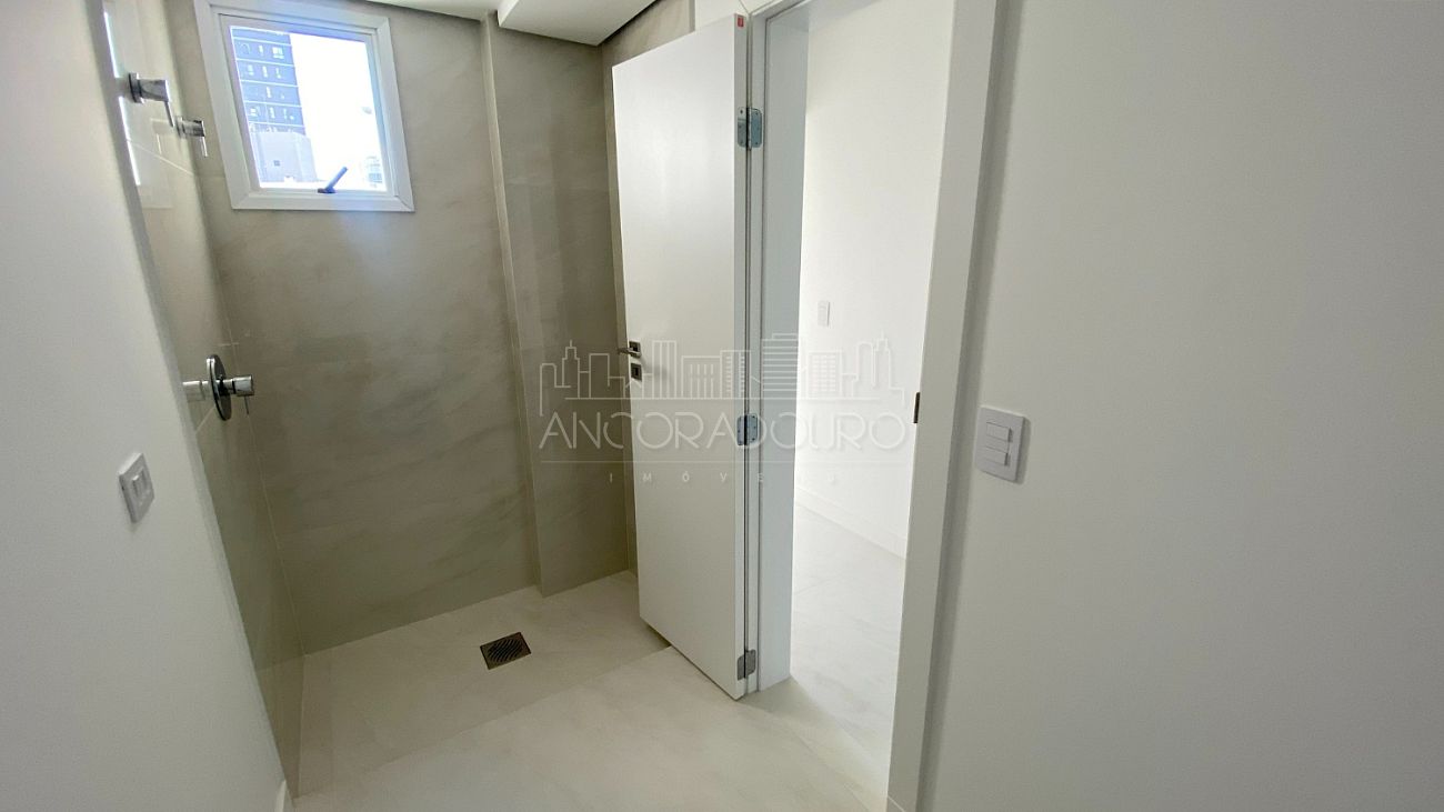 Apartamento à venda com 4 quartos, 145m² - Foto 27