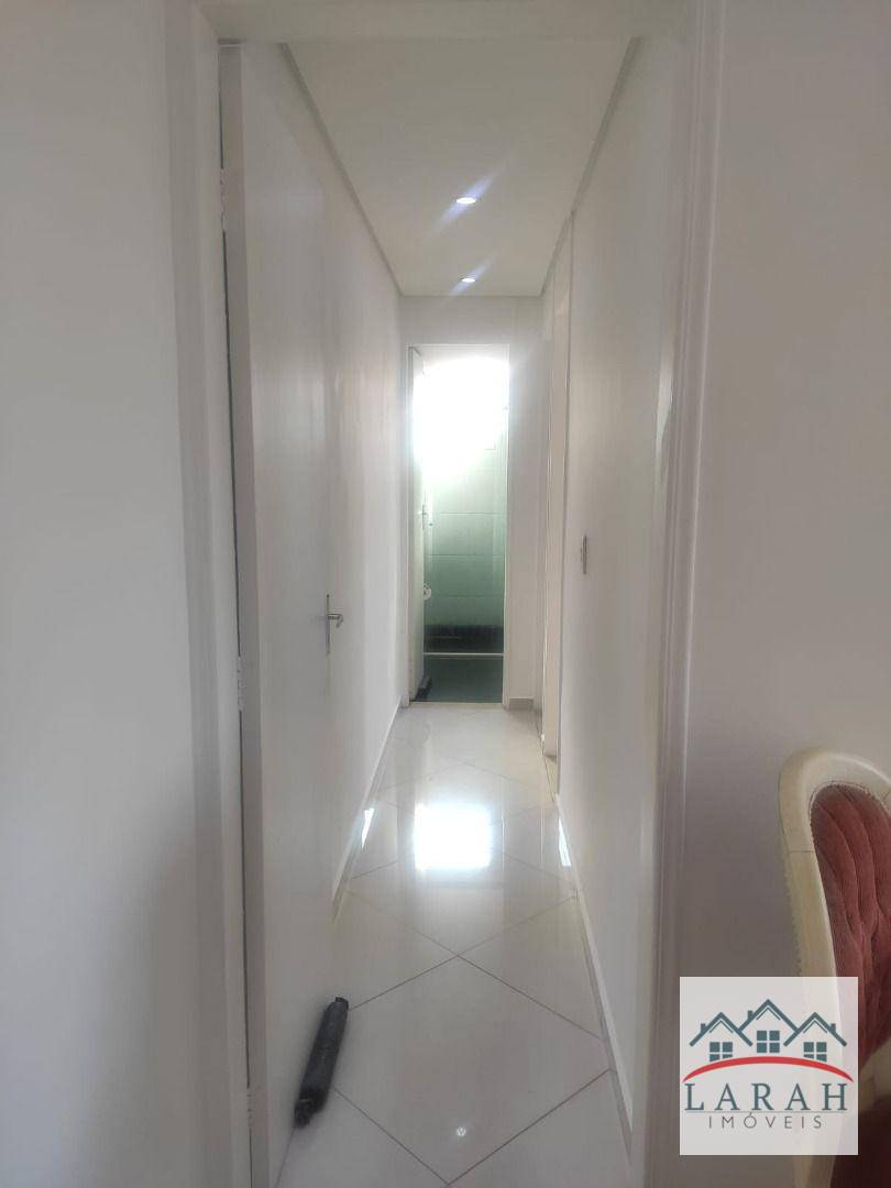 Apartamento à venda com 2 quartos, 67m² - Foto 18