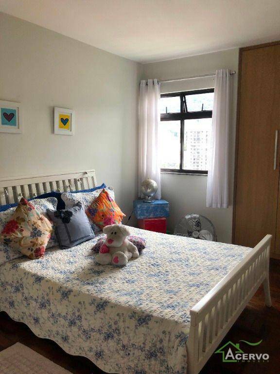 Apartamento à venda com 3 quartos, 115m² - Foto 13