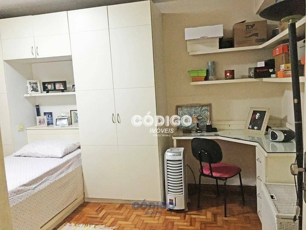 Apartamento à venda com 3 quartos, 97m² - Foto 9