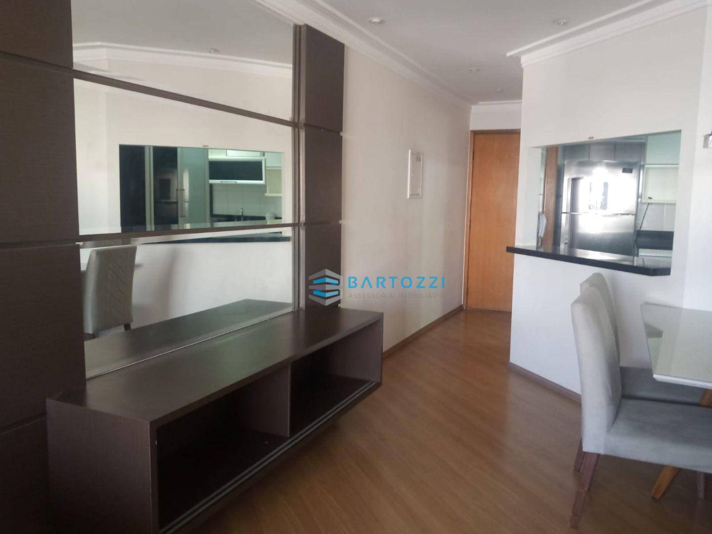 Apartamento à venda com 2 quartos, 70m² - Foto 7