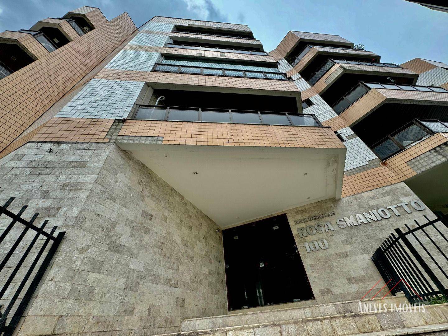 Apartamento à venda e aluguel com 3 quartos, 243m² - Foto 1