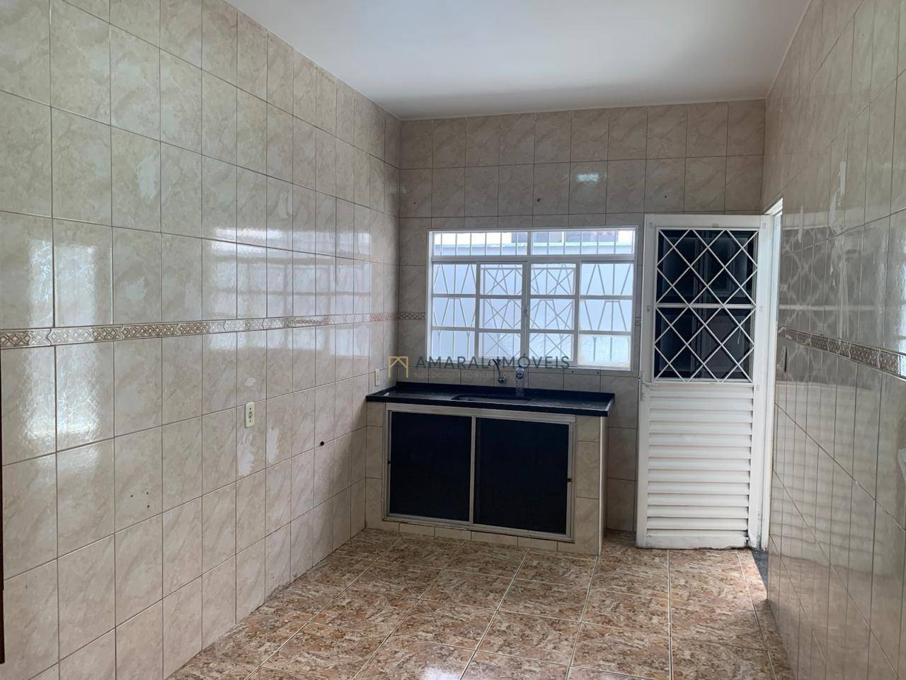 Casa para alugar com 2 quartos, 148m² - Foto 6