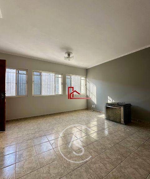 Casa, 3 quartos, 200 m² - Foto 11