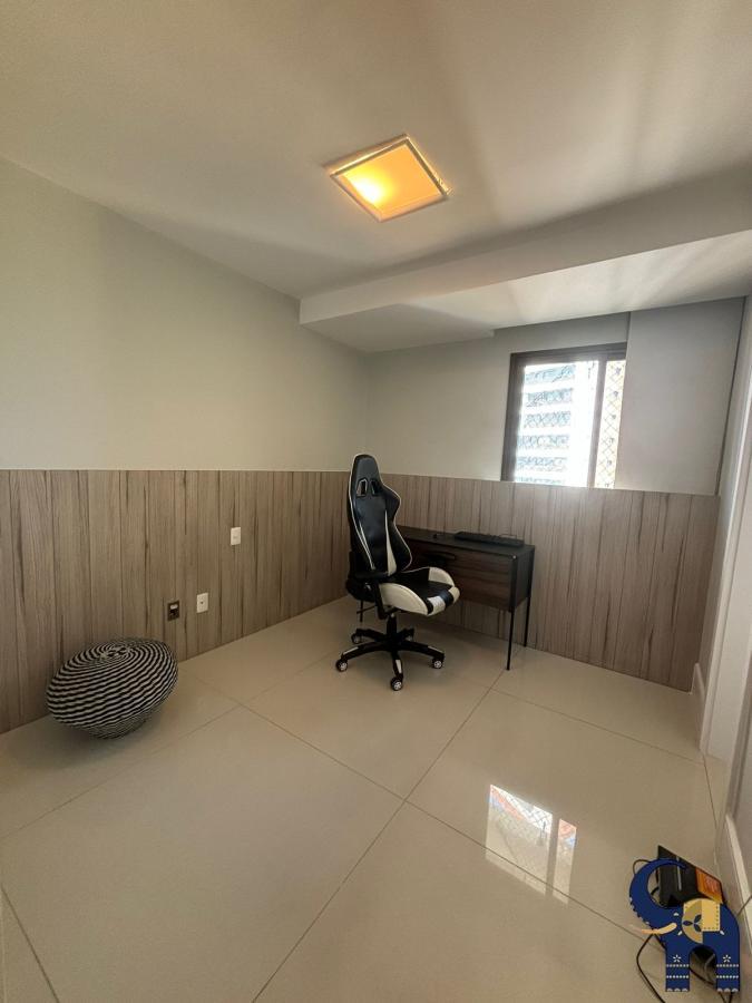 Apartamento à venda com 4 quartos, 207m² - Foto 11