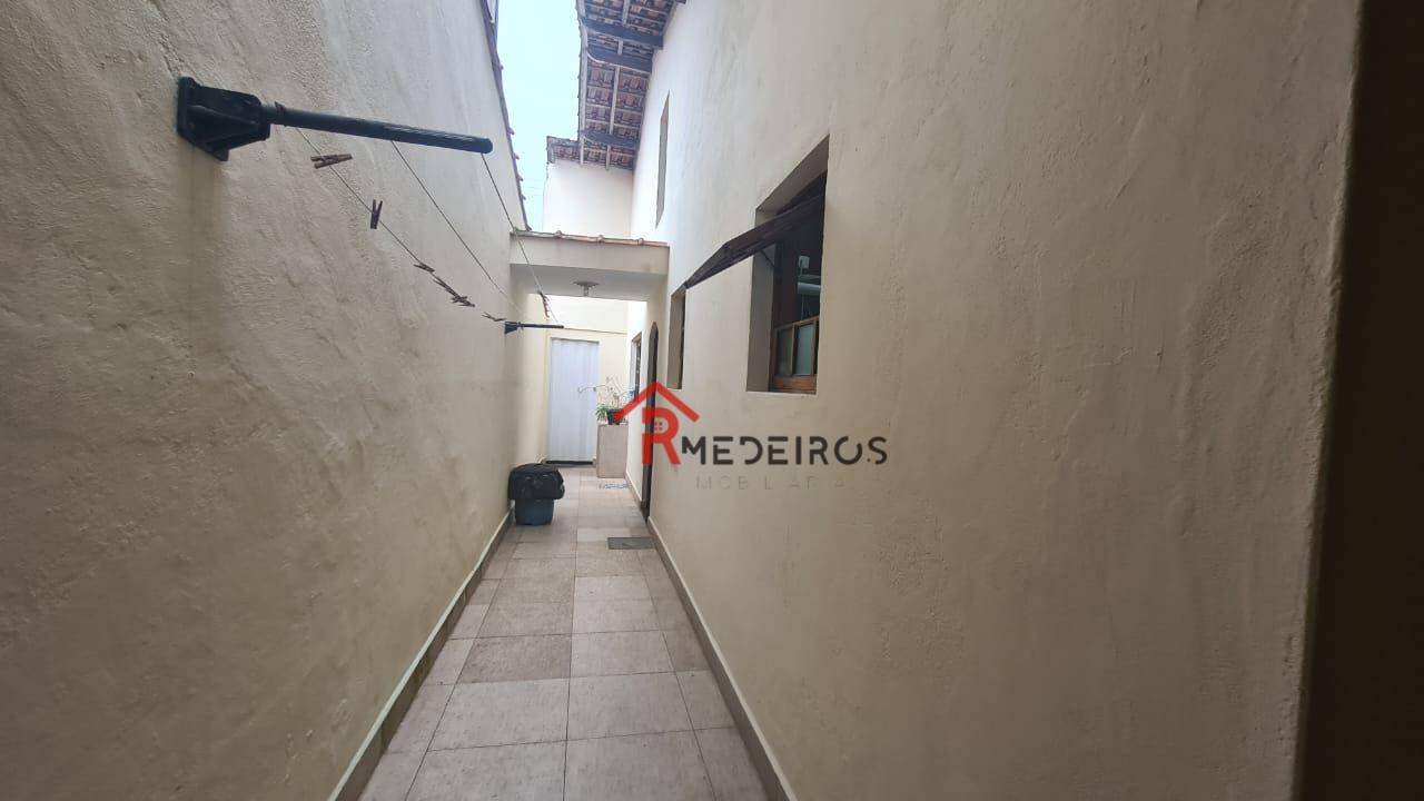 Casa à venda com 2 quartos, 190m² - Foto 6