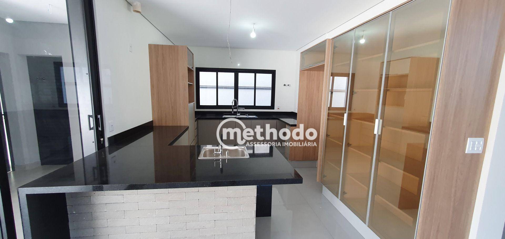 Casa de Condomínio à venda com 4 quartos, 305m² - Foto 9