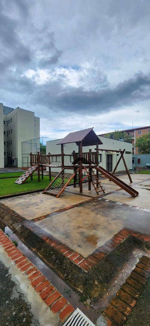 Apartamento para alugar com 3 quartos, 99m² - Foto 9