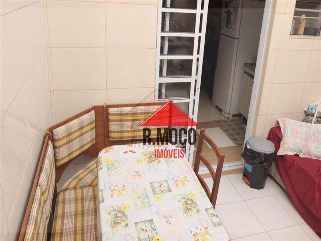 Sobrado à venda com 3 quartos, 120m² - Foto 3