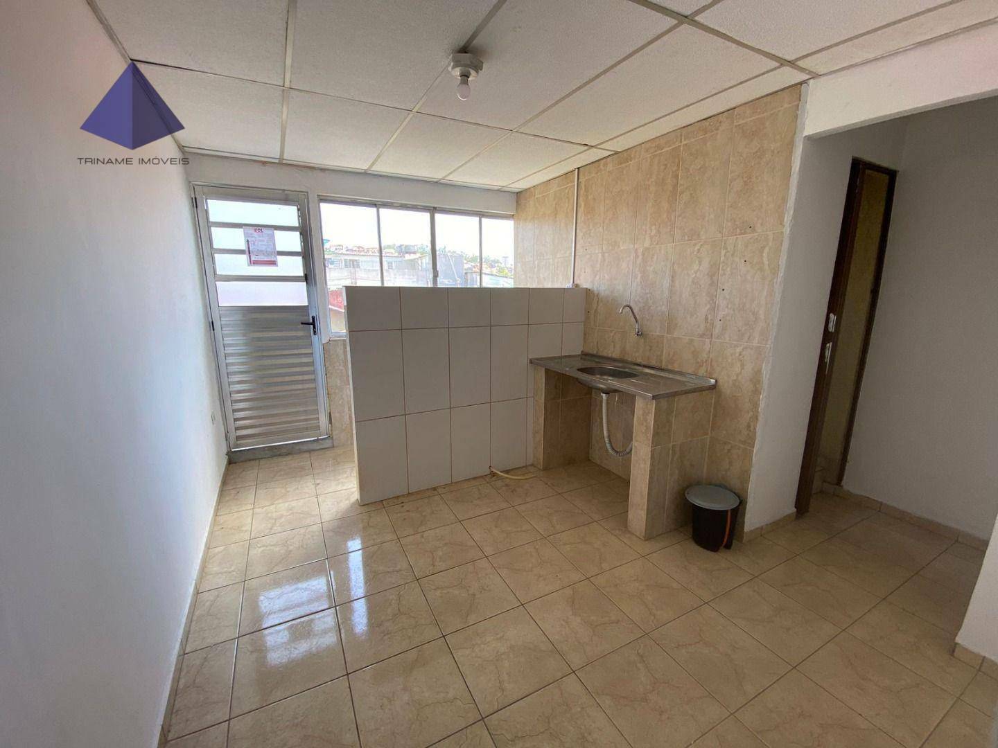 Casa para alugar com 2 quartos, 70m² - Foto 7