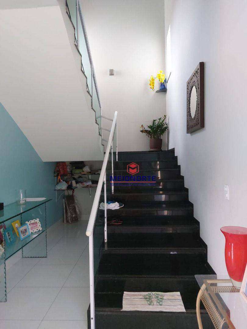 Casa de Condomínio à venda com 4 quartos, 180m² - Foto 4