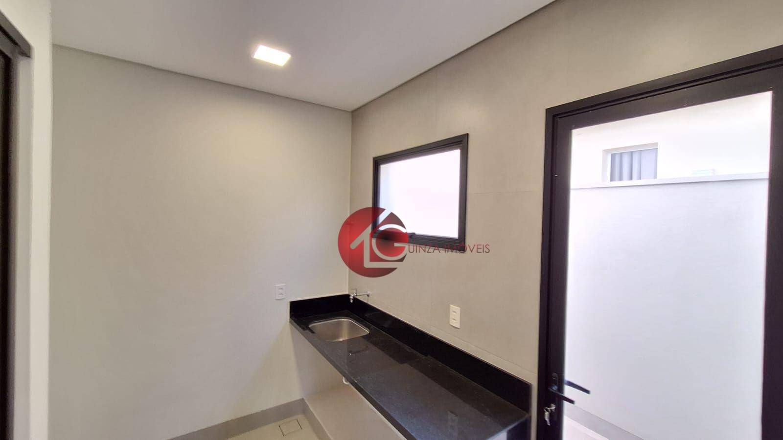 Sobrado à venda com 3 quartos, 300m² - Foto 13