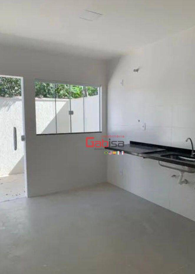 Casa à venda com 2 quartos, 60m² - Foto 6