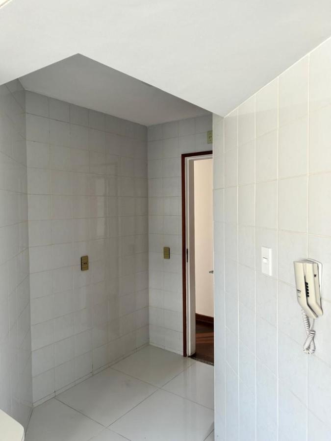 Apartamento para alugar com 3 quartos, 98m² - Foto 11