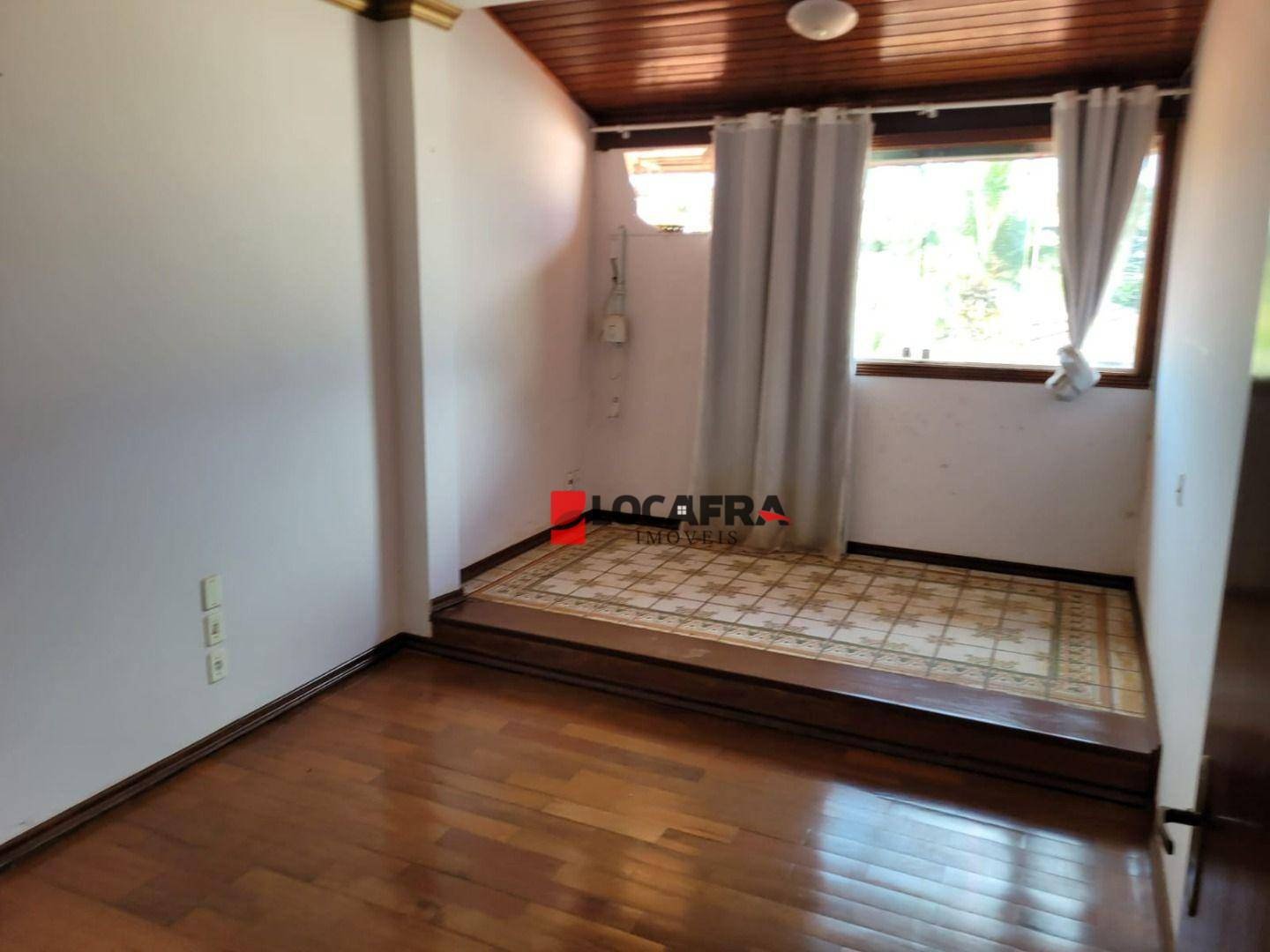 Casa à venda com 3 quartos, 700m² - Foto 28