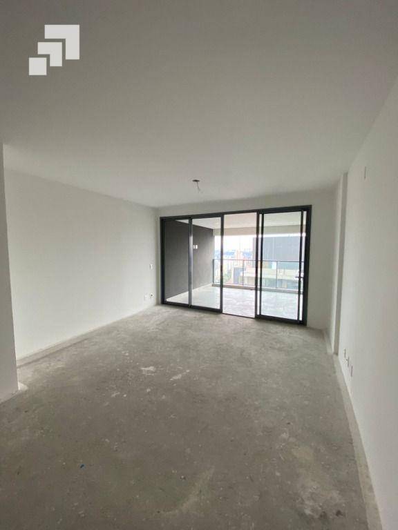 Apartamento à venda com 3 quartos, 122m² - Foto 8