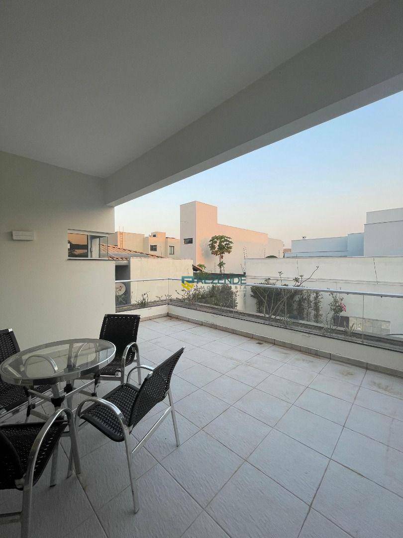 Sobrado à venda com 3 quartos, 305m² - Foto 9