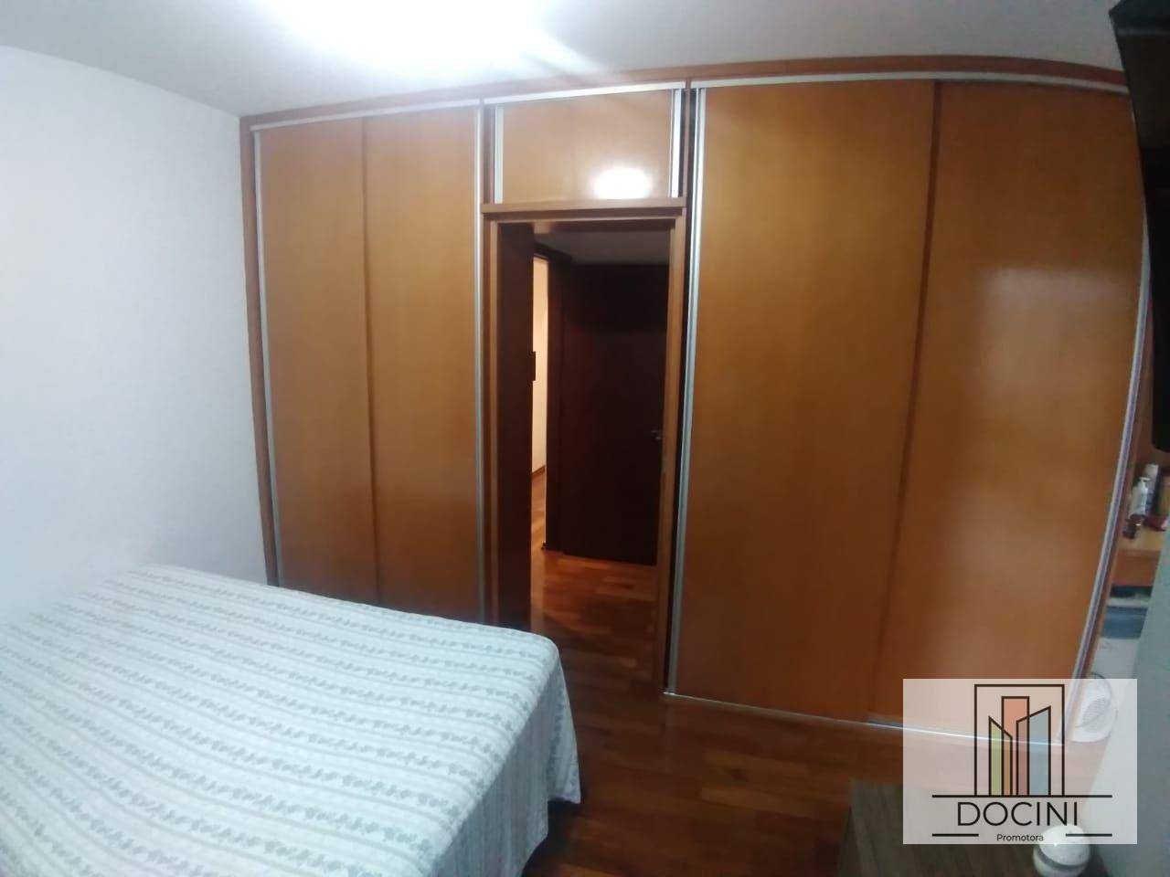 Casa para alugar com 3 quartos, 360M2 - Foto 26