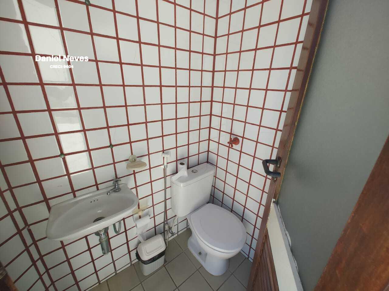 Casa à venda com 4 quartos, 250m² - Foto 25