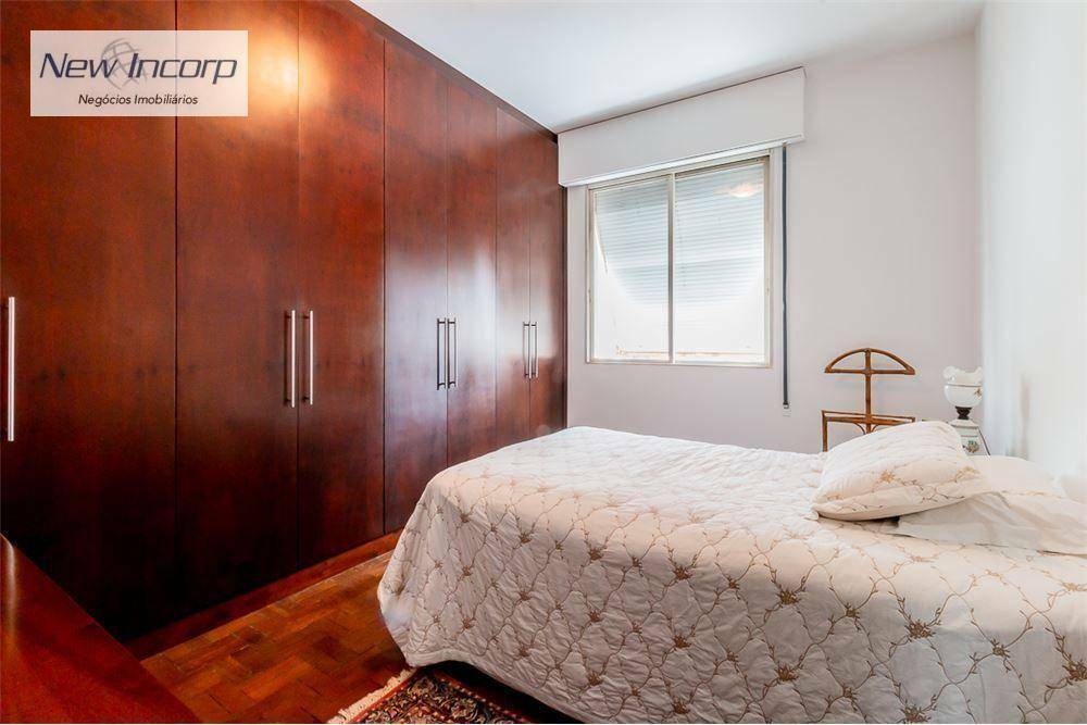 Apartamento à venda com 3 quartos, 243m² - Foto 9