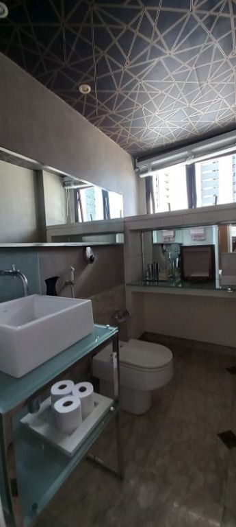 Apartamento à venda com 3 quartos, 270m² - Foto 19