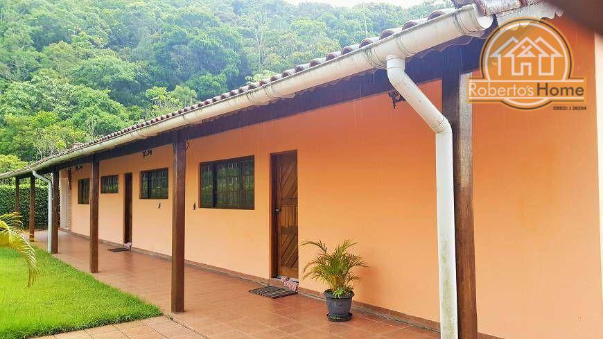 Casa à venda com 2 quartos, 145m² - Foto 1