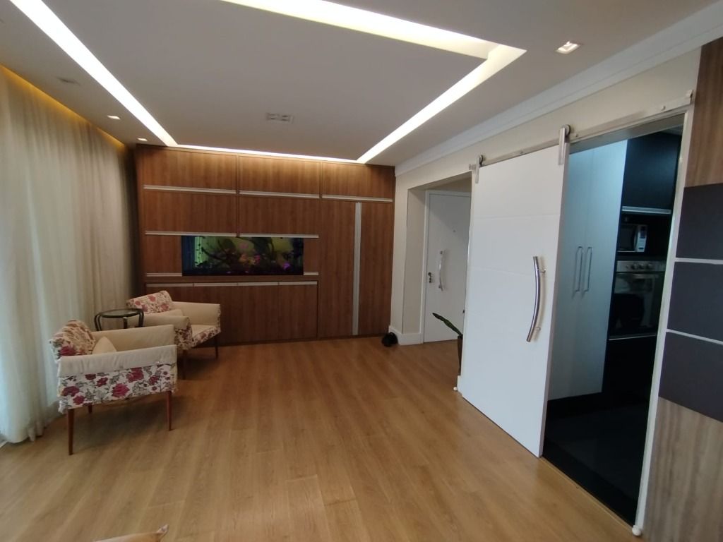 Apartamento à venda com 3 quartos, 146m² - Foto 7