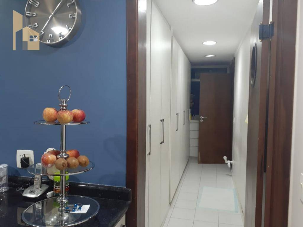 Casa à venda com 4 quartos, 560m² - Foto 12