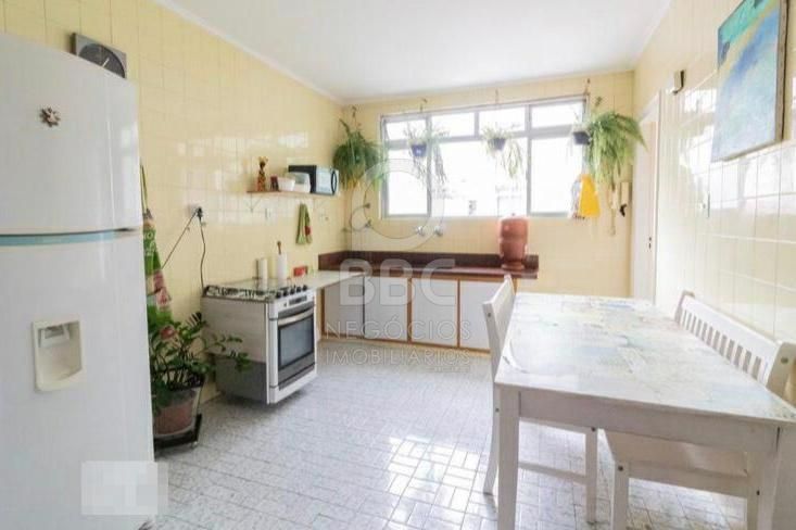 Apartamento à venda com 3 quartos, 125m² - Foto 4