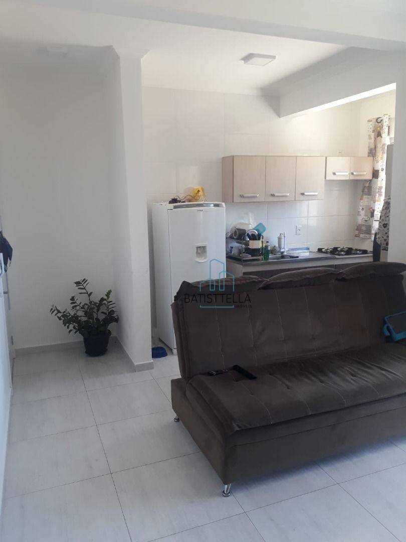 Apartamento à venda com 3 quartos, 71m² - Foto 4