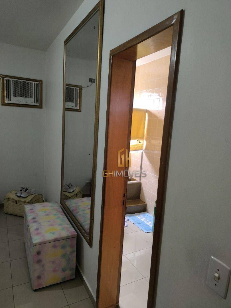 Apartamento à venda com 3 quartos, 227m² - Foto 29