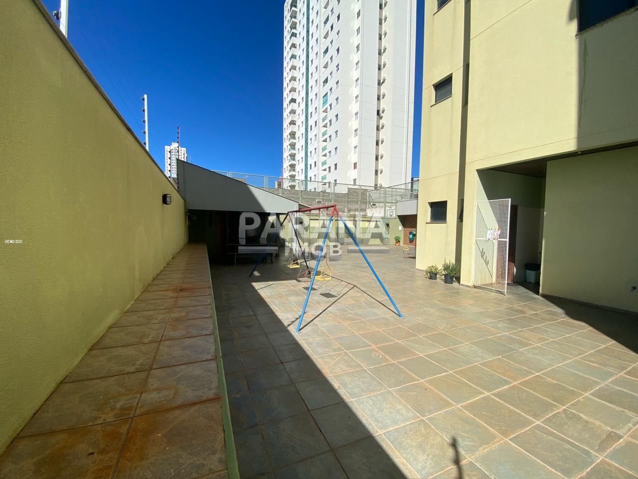 Apartamento à venda com 3 quartos, 124m² - Foto 27