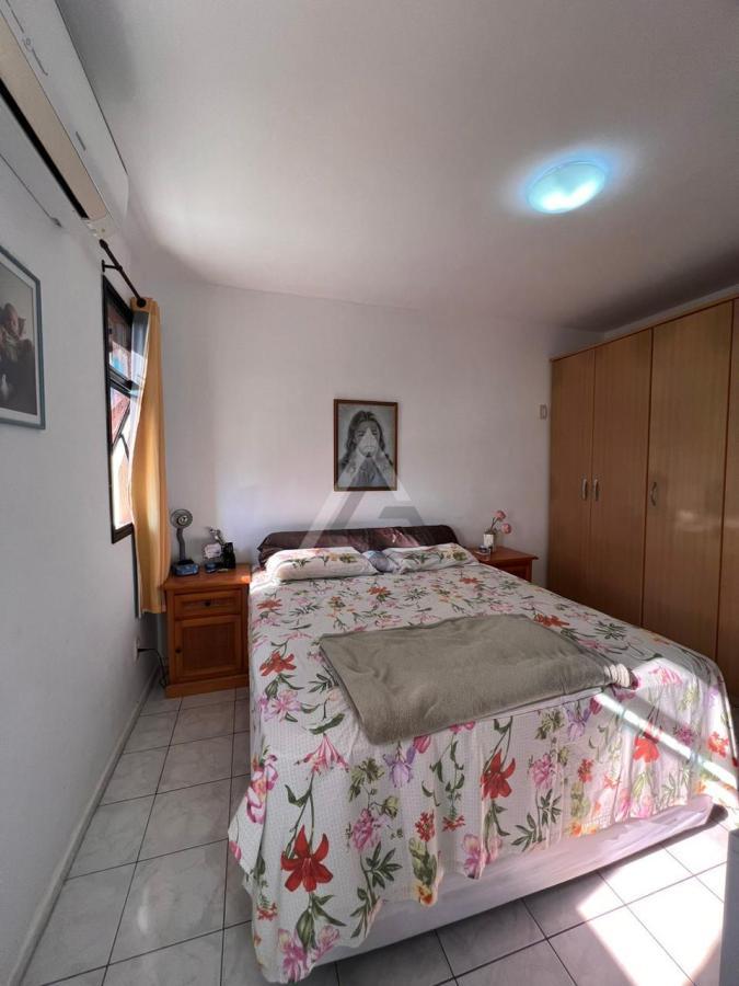 Casa de Condomínio à venda com 6 quartos, 170m² - Foto 12