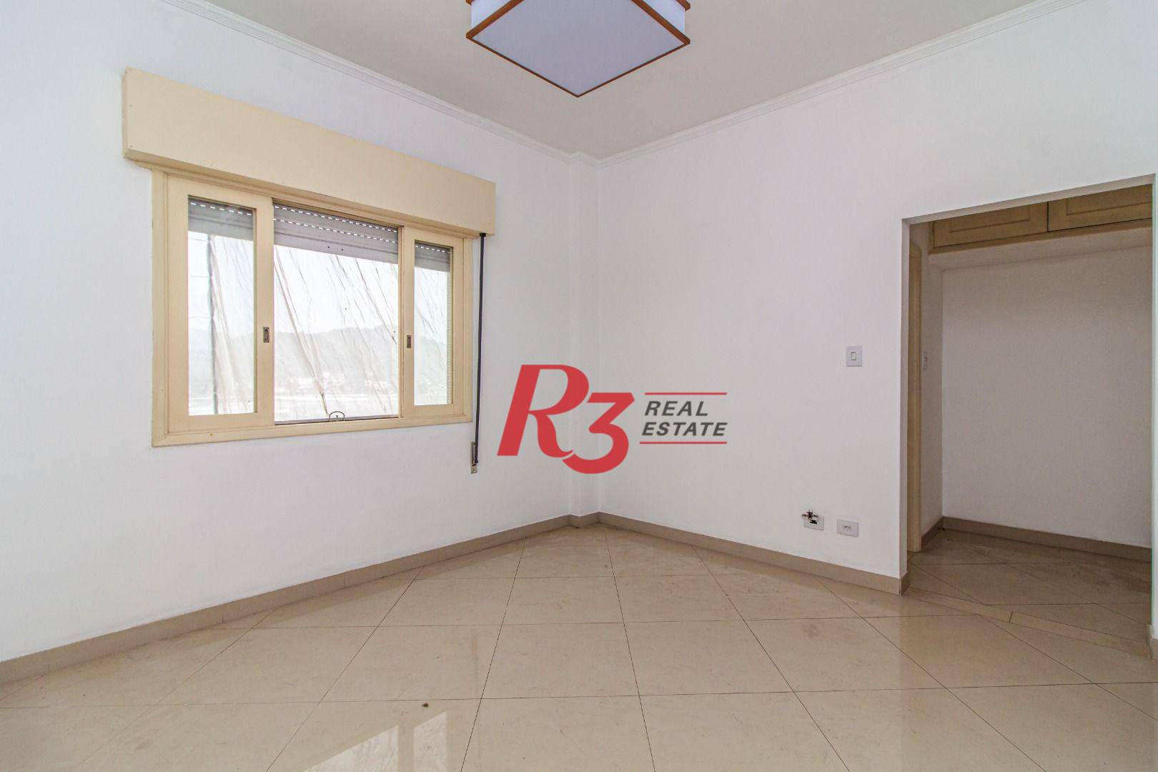 Apartamento à venda com 1 quarto, 36m² - Foto 2