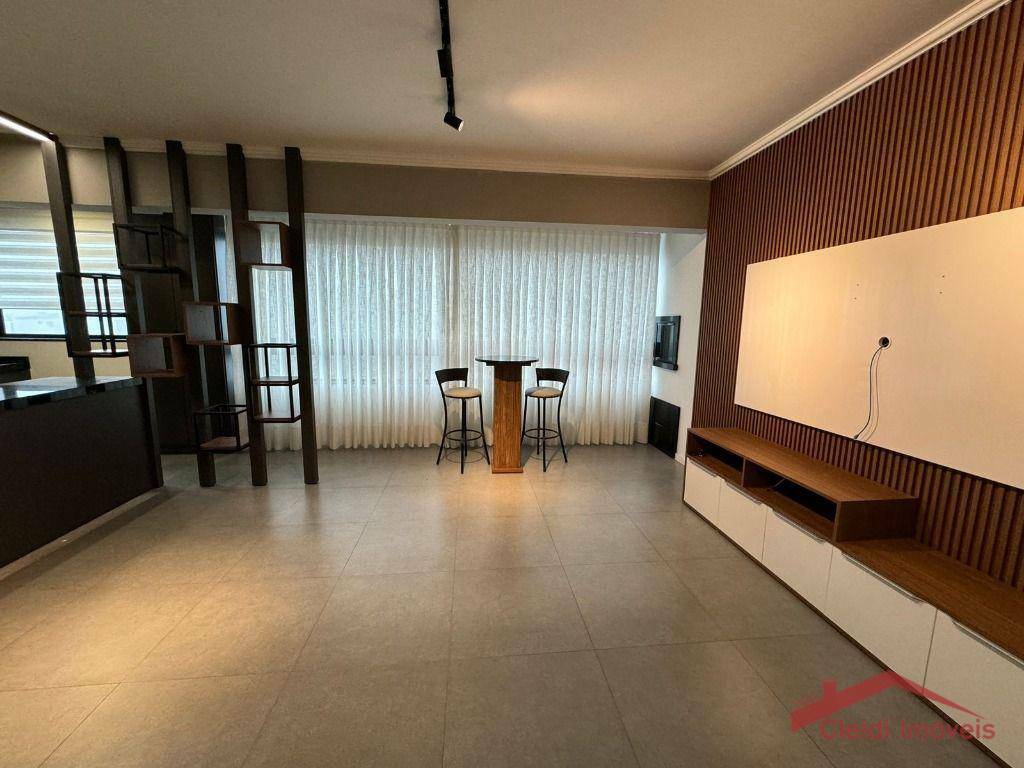 Apartamento à venda com 2 quartos, 79m² - Foto 11