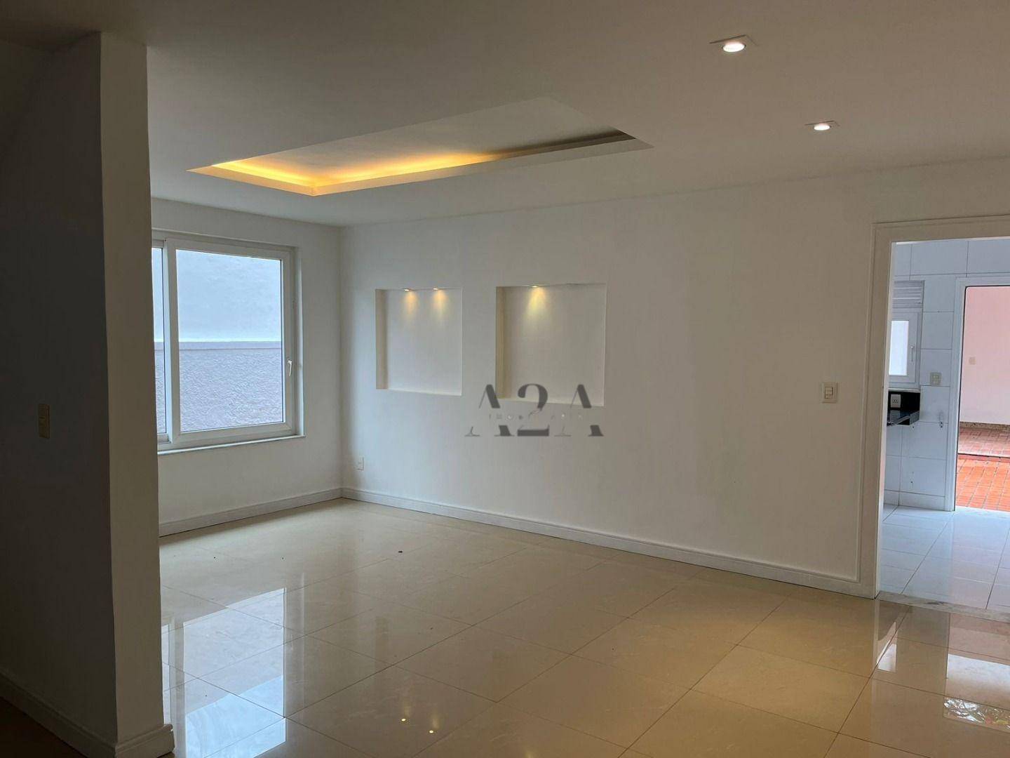 Casa à venda com 4 quartos, 357m² - Foto 22