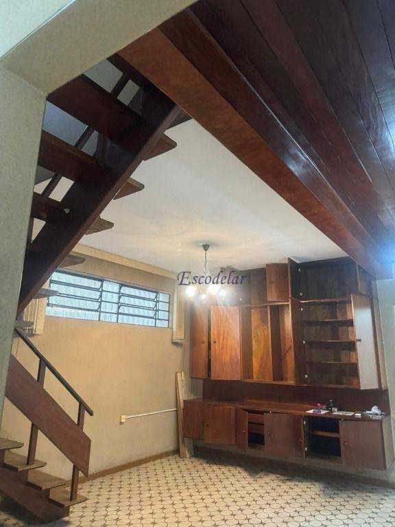 Sobrado à venda com 6 quartos, 240m² - Foto 56