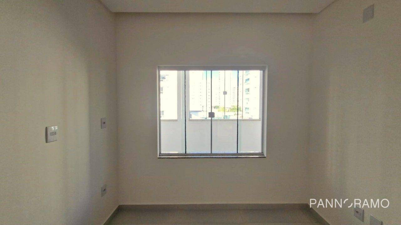 Casa à venda e aluguel com 4 quartos, 300m² - Foto 9