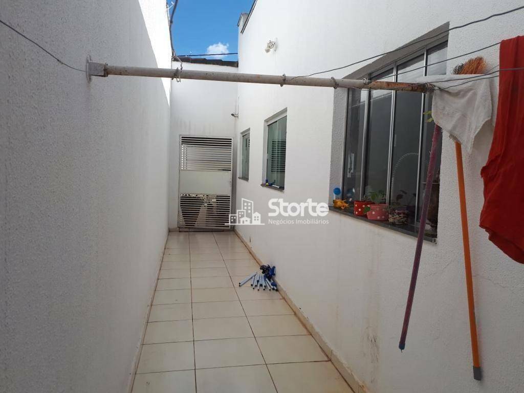 Casa à venda com 3 quartos, 150m² - Foto 21