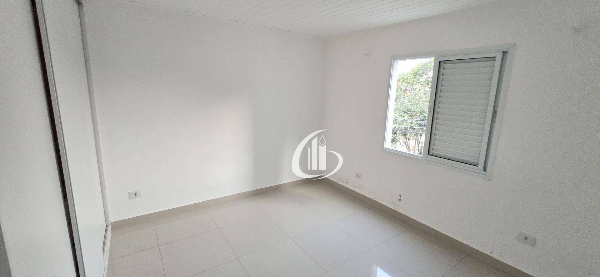 Casa para alugar com 1 quarto, 45m² - Foto 5