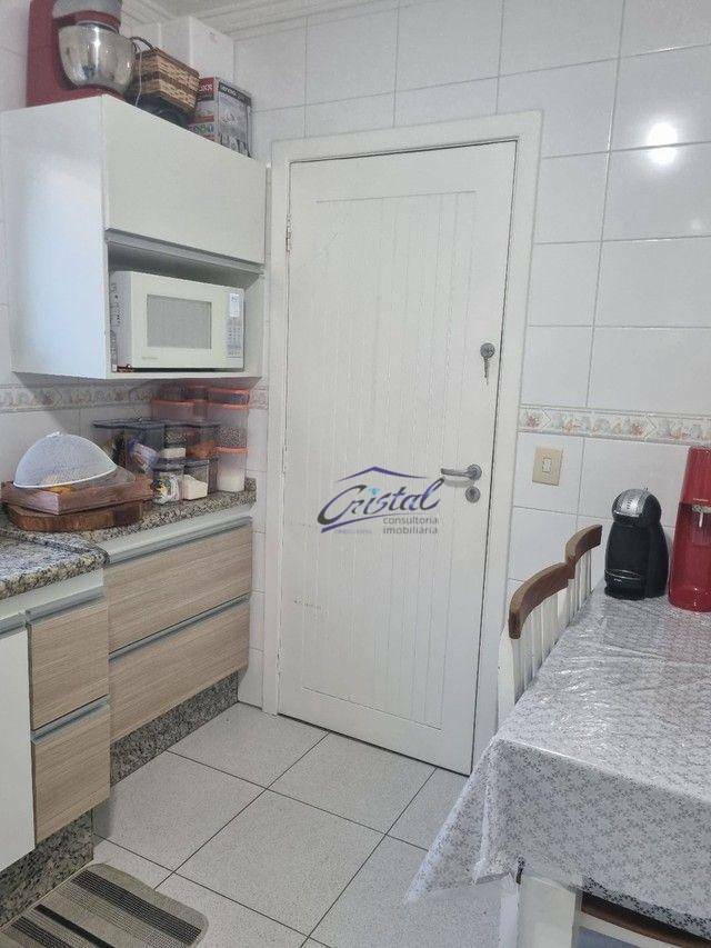 Casa à venda com 3 quartos, 180m² - Foto 4