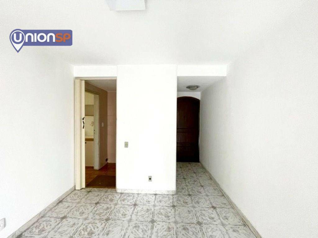 Apartamento à venda com 2 quartos, 64m² - Foto 2